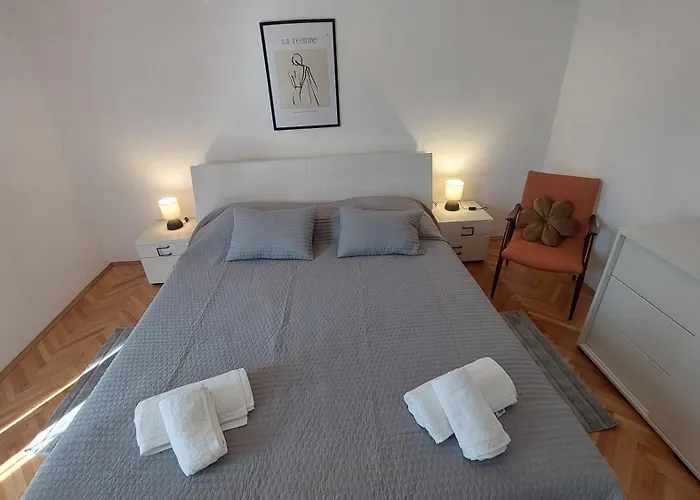 Mariela, * Μούρτερ